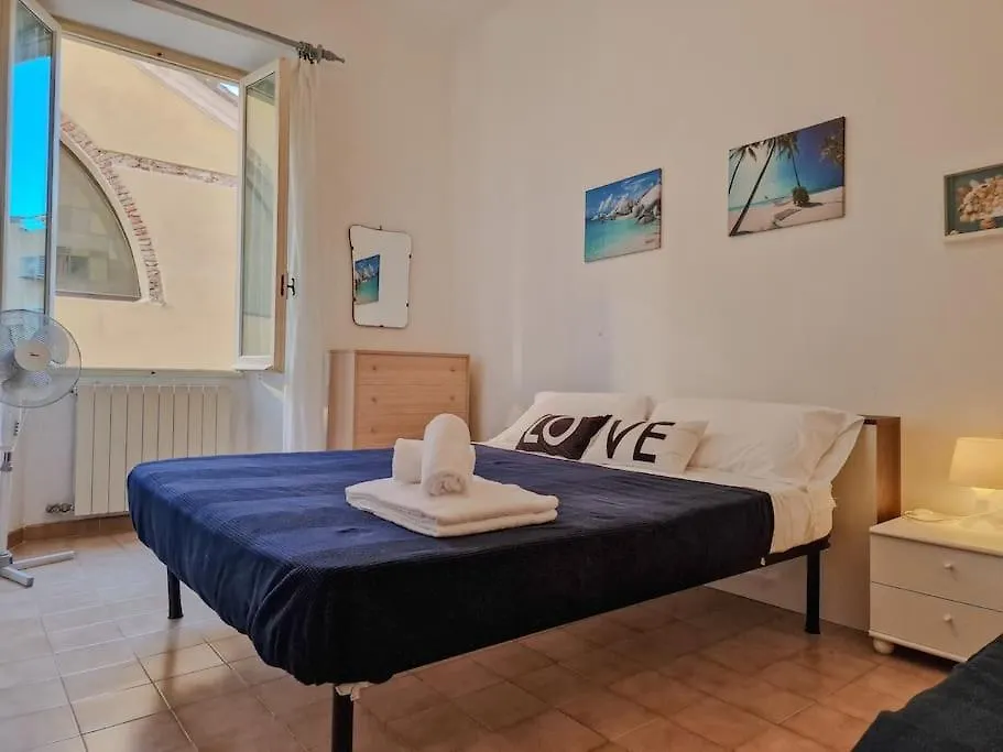 Centro Storico Pietra Ligure - 100 Mt Dal Mare Apartment 0*,