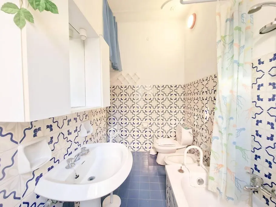 Centro Storico Pietra Ligure - 100 Mt Dal Mare Apartment
